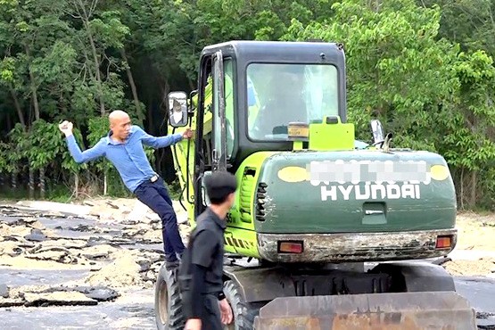 Nữ nhân viên Công ty địa ốc Alibaba bị bắt giam - Ảnh 2. Nữ nhân viên Công ty địa ốc Alibaba bị bắt giam - Ảnh 2.