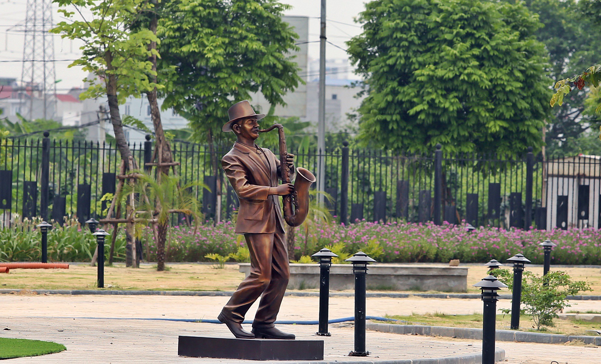 19 19
