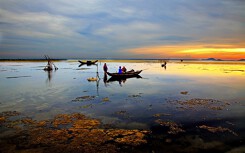 Ngắm vẻ đẹp nên thơ và trải nghiệm thú vị khi lần đầu đến Phá Tam Giang