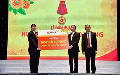 HDBank trao tặng 1,1 tỉ đồng cho Quỹ Bảo trợ trẻ em Việt Nam