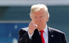Các tỉ phú Mỹ 'cầu xin' Tổng thống Donald Trump đánh thuế họ