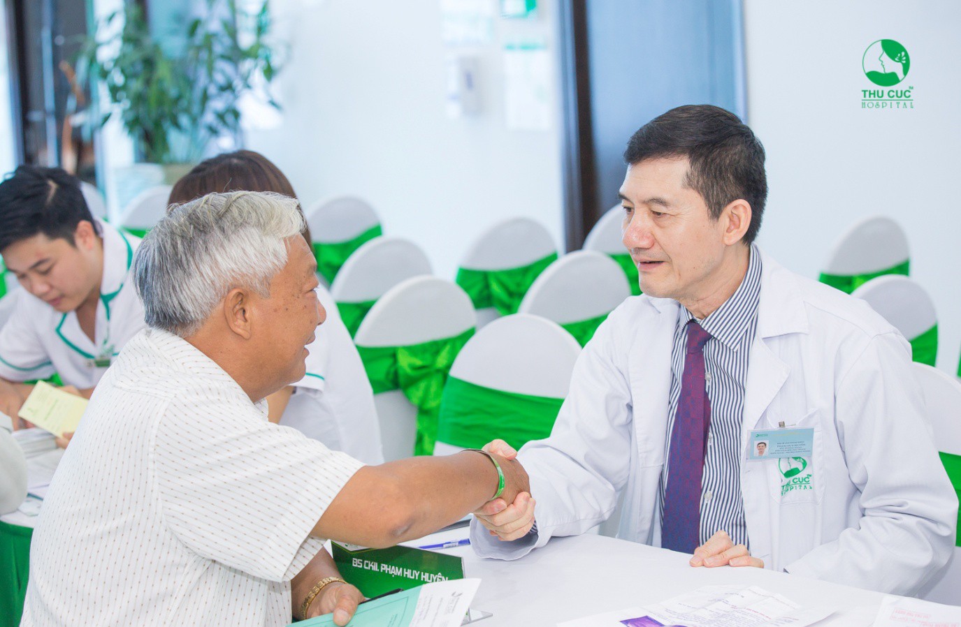 Hội thảo Đột phá công nghệ trong điều trị sỏi tiết niệu gây ấn tượng mạnh - Ảnh 3. Hội thảo Đột phá công nghệ trong điều trị sỏi tiết niệu gây ấn tượng mạnh - Ảnh 3.
