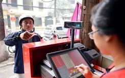 Đại lí Vietlott biến thành quán nước, cửa hàng thời trang, xổ số điện toán sống ghép vào cửa hàng tiện lợi vẫn ế