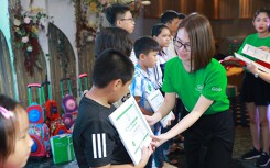 Grab trao 580 suất học bổng trị giá hơn nửa tỉ đồng cho con em đối tác GrabCar