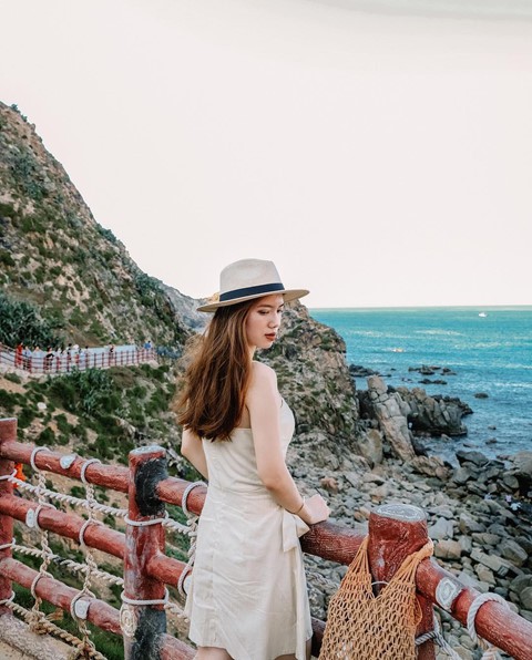 Toa do check-in tren bien moi toanh cho tin do song ao o Quy Nhon hinh anh 17 Toa do check-in tren bien moi toanh cho tin do song ao o Quy Nhon hinh anh 17