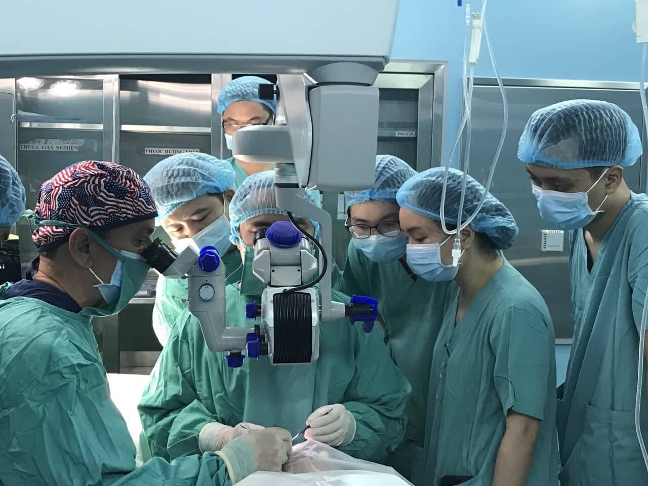 5 bệnh nhân ở Thừa Thiên - Huế nhận món quà giác mạc từ nước Mỹ - Ảnh 1. 5 bệnh nhân ở Thừa Thiên - Huế nhận món quà giác mạc từ nước Mỹ - Ảnh 1.