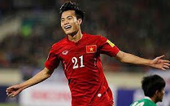 Ông Park Hang Seo bất ngờ cho Văn Toàn làm 'cán bộ'