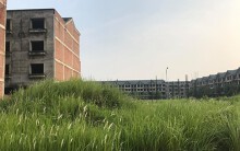 Tiếc tiền, người mua nhà phải sống 'cô đơn' tại khu đô thị bỏ hoang Kim Chung- Di Trạch