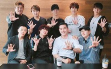 Super Junior thông báo tái xuất với đội hình 9 thành viên sau khi 'em út' Kyuhyun xuất ngũ