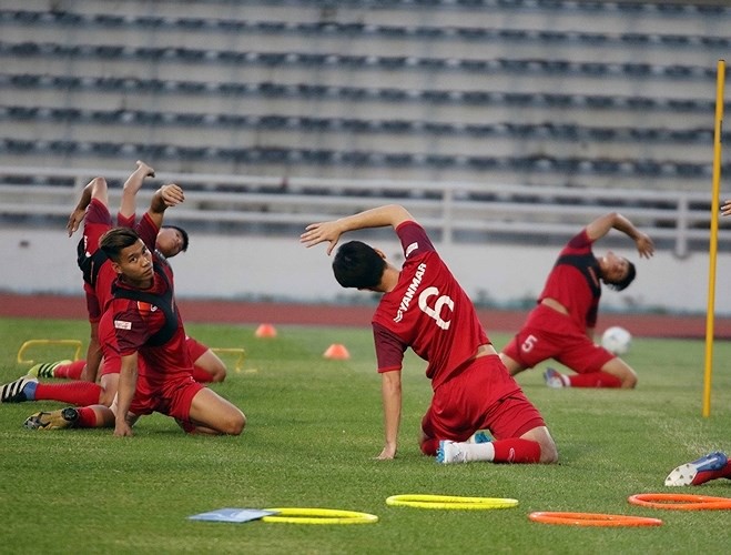 [ẢNH] Công Phượng buồn thiu tập cùng ĐT Việt Nam trên đất Thái Lan - Ảnh 17.