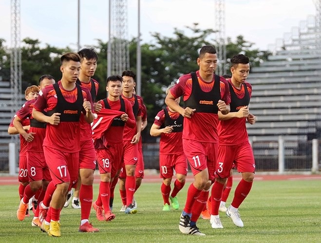 [ẢNH] Công Phượng buồn thiu tập cùng ĐT Việt Nam trên đất Thái Lan - Ảnh 4.