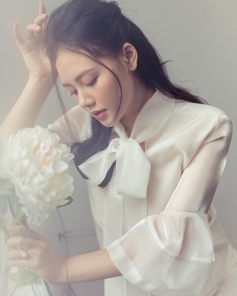 Hot girl Nghệ An một thời: Từ nữ sinh mặt mộc nổi tiếng đến vợ đại gia - Ảnh 5.
