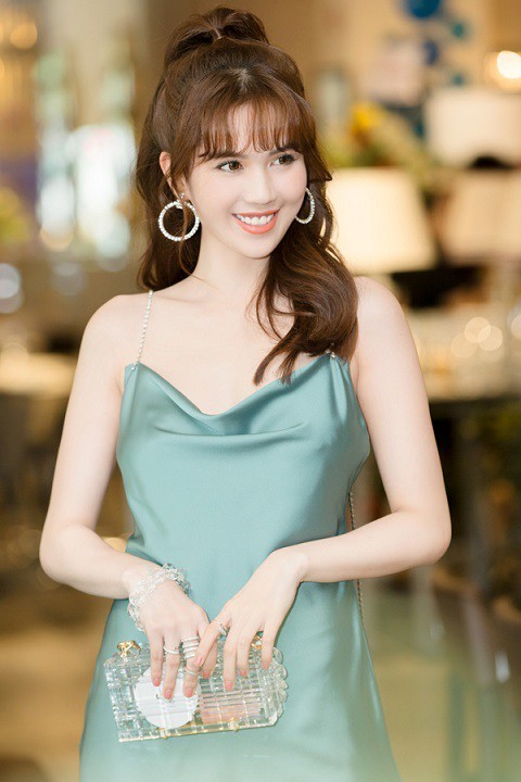 Sao Việt sở hữu gia tài trăm tỉ: Người từng phải ăn xin, kẻ ở nhờ tu viện - Ảnh 7. Sao Việt sở hữu gia tài trăm tỉ: Người từng phải ăn xin, kẻ ở nhờ tu viện - Ảnh 7.