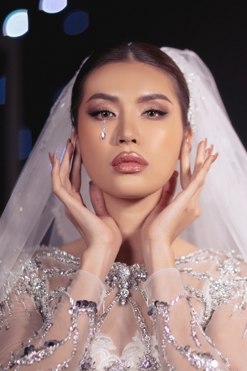 Minh Tú hóa công chúa, thiêu đốt ánh nhìn trong vai trò vedette - Ảnh 5. Minh Tú hóa công chúa, thiêu đốt ánh nhìn trong vai trò vedette - Ảnh 5.