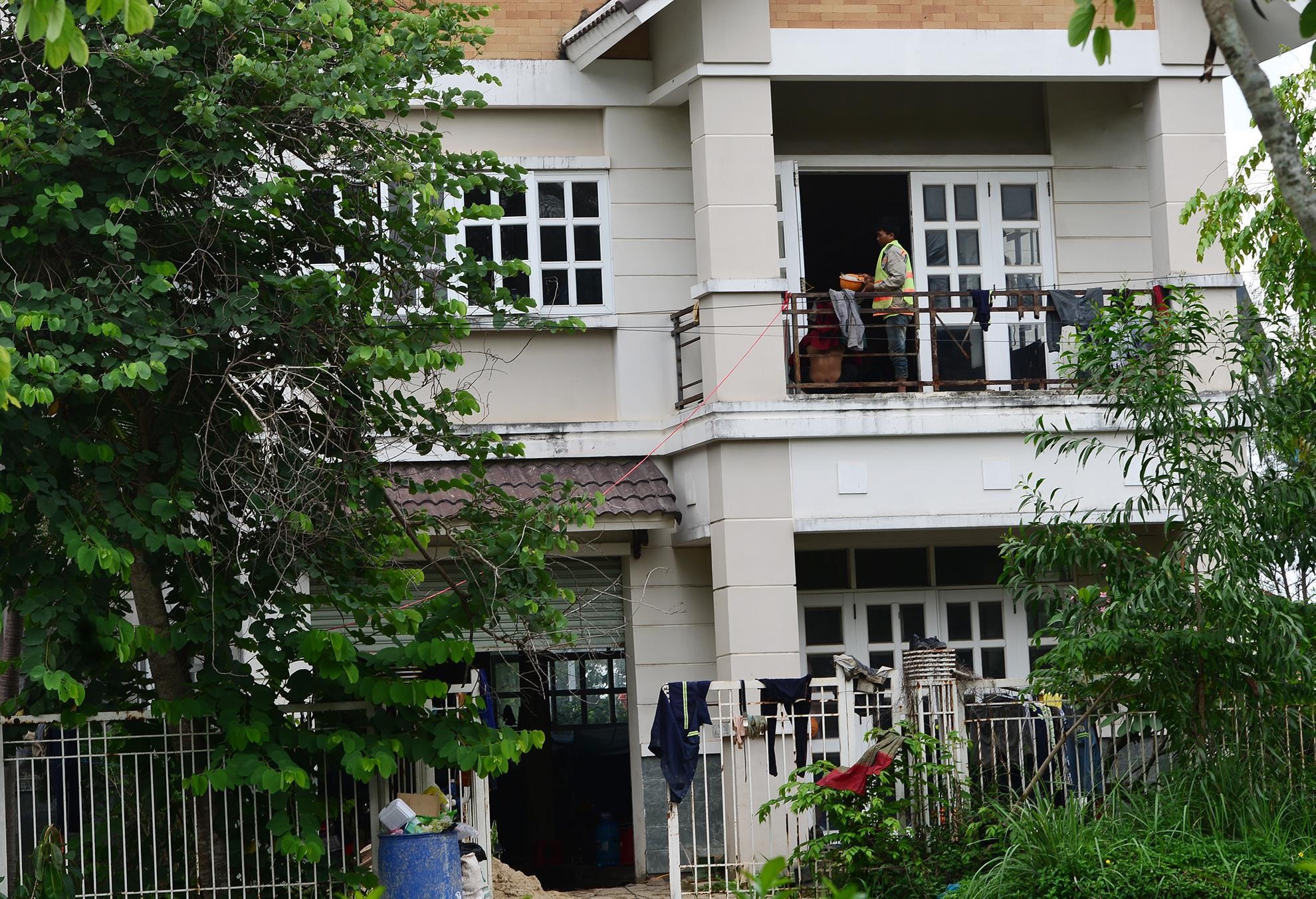 Khu đô thị Đông Sài Gòn hơn 10 năm hoang vắng - Ảnh 5. Khu đô thị Đông Sài Gòn hơn 10 năm hoang vắng - Ảnh 5.