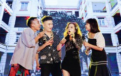 Đêm nhạc 'Phút Cuối 2019: Chuyện của chúng ta' đưa sinh viên quay trở về với 'Thánh đường Kí ức'