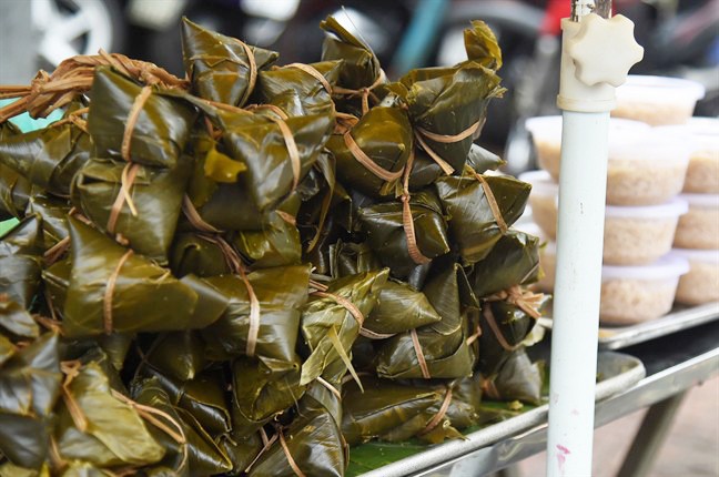 Chỉ nhanh những địa chỉ bán bánh ú tro ở Sài Gòn dịp Tết Đoan Ngọ - Ảnh 4.