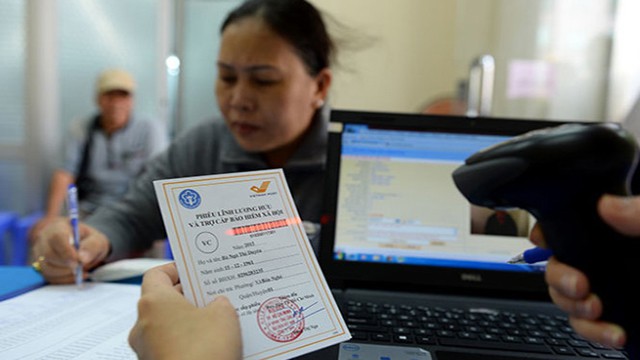 Chưa đủ 20 năm đóng BHXH, phải làm sao để được nhận lương hưu hàng tháng? - Ảnh 1. Chưa đủ 20 năm đóng BHXH, phải làm sao để được nhận lương hưu hàng tháng? - Ảnh 1.