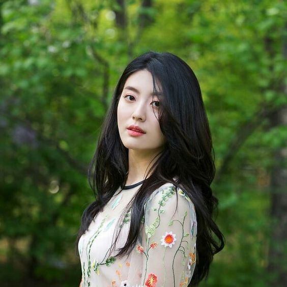 Tử vi hôm nay (5/6/2019) của 12 cung hoàng đạo: Thiên Bình đừng bán đứng tình bạn - Ảnh 2. Tử vi hôm nay (5/6/2019) của 12 cung hoàng đạo: Thiên Bình đừng bán đứng tình bạn - Ảnh 2.