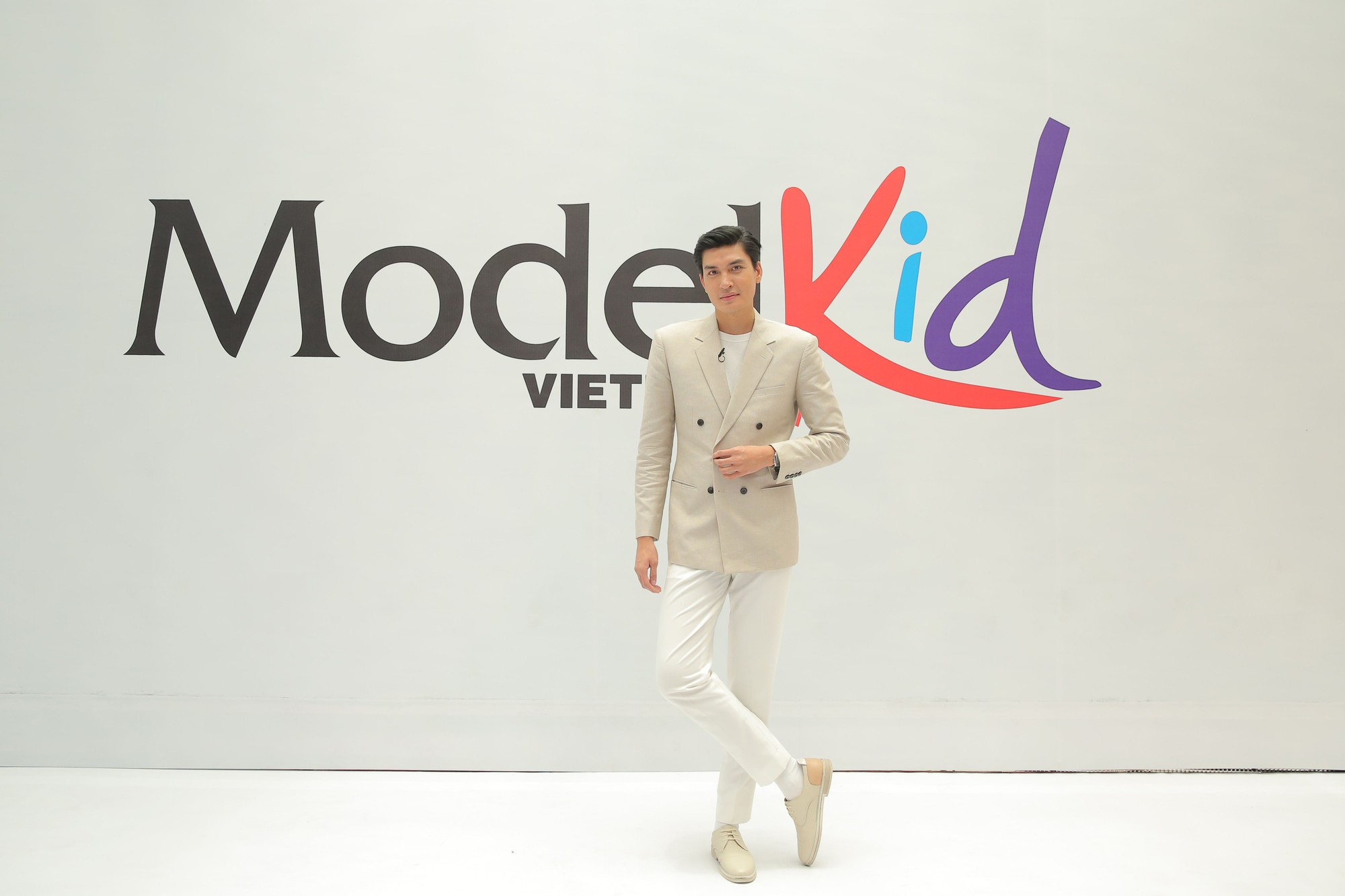 Bà Trang Lê - giám đốc sản xuất Model Kid Vietnam: Tôi rất bức xúc khi nhiều nơi dạy các bé trình diễn như người lớn - Ảnh 4. Bà Trang Lê - giám đốc sản xuất Model Kid Vietnam: Tôi rất bức xúc khi nhiều nơi dạy các bé trình diễn như người lớn - Ảnh 4.