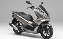 Giá xe máy Honda PCX ngày 5/6: PCX hybrid tiếp tục giảm tới 4,5 triệu đồng