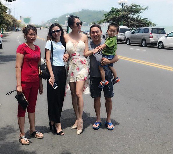 Những sao nữ xinh đẹp, tài giỏi nhưng lận đận tình duyên - Ảnh 9.