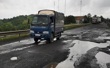 Bộ GTVT: Đường hỏng do mưa lũ, kênh sạt lở do mật độ tàu thuyền cao