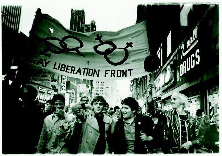 17 bức ảnh lịch sử về hành trình thay đổi của cộng đồng LGBT tại Mỹ - Ảnh 1.