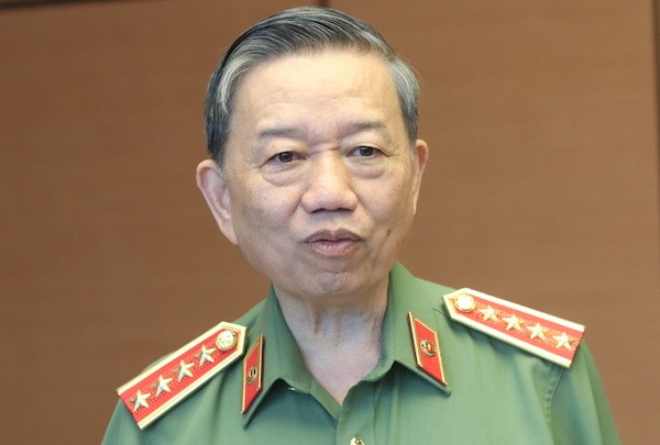 Bị chất vấn tội phạm vận chuyển ma túy tính bằng tấn, Bộ trưởng Tô Lâm: Chúng tôi hoàn toàn có thể ngăn chặn - Ảnh 1. Bị chất vấn tội phạm vận chuyển ma túy tính bằng tấn, Bộ trưởng Tô Lâm: Chúng tôi hoàn toàn có thể ngăn chặn - Ảnh 1.
