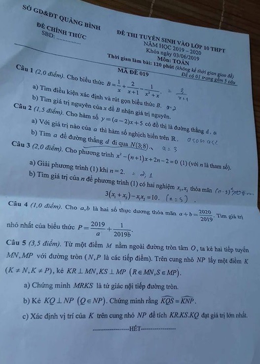 Gợi ý đáp án đề thi vào lớp 10 môn Toán tỉnh Quảng Bình năm 2019 - Ảnh 1. Gợi ý đáp án đề thi vào lớp 10 môn Toán tỉnh Quảng Bình năm 2019 - Ảnh 1.