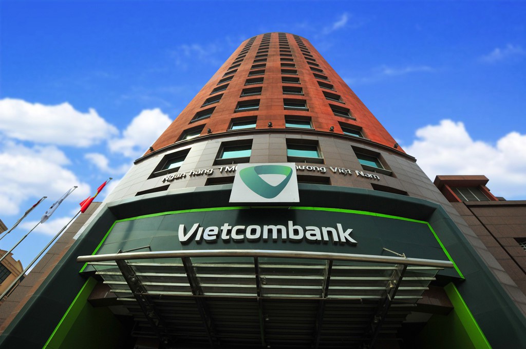 Vietcombank soán ngôi Vinamilk, đứng đầu danh sách 50 công ty niêm yết tốt nhất Việt Nam - Ảnh 2. Vietcombank soán ngôi Vinamilk, đứng đầu danh sách 50 công ty niêm yết tốt nhất Việt Nam - Ảnh 2.