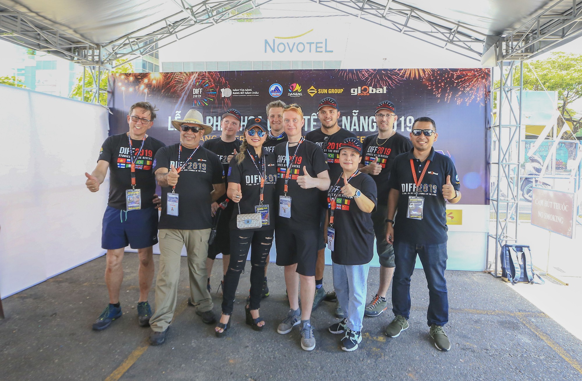 Đội trưởng pháo hoa Brazil thi DIFF 2019: Khán giả sẽ ấn tượng với hình ảnh dòng sông Hàn đỏ rực lửa trên nền trời đêm - Ảnh 13. Đội trưởng pháo hoa Brazil thi DIFF 2019: Khán giả sẽ ấn tượng với hình ảnh dòng sông Hàn đỏ rực lửa trên nền trời đêm - Ảnh 13.