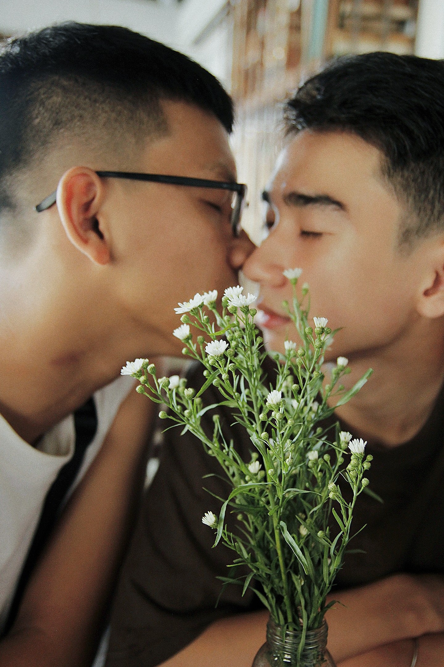 Bộ ảnh rất tình của cặp LGBT điển trai khiến cộng đồng mạng thổn thức - Ảnh 3. Bộ ảnh rất tình của cặp LGBT điển trai khiến cộng đồng mạng thổn thức - Ảnh 3.