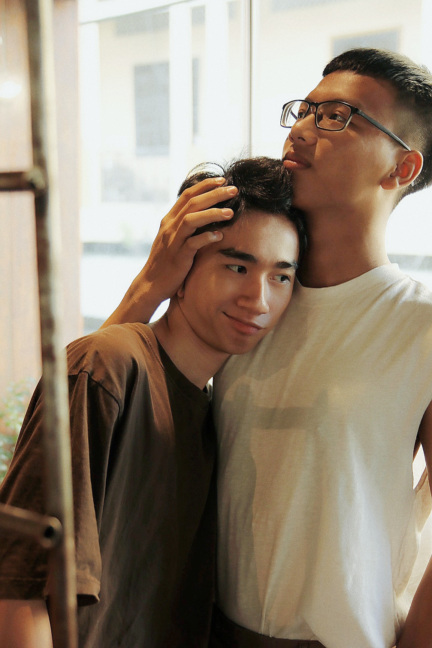 Bộ ảnh rất tình của cặp LGBT điển trai khiến cộng đồng mạng thổn thức - Ảnh 12. Bộ ảnh rất tình của cặp LGBT điển trai khiến cộng đồng mạng thổn thức - Ảnh 12.