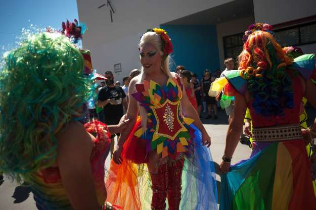 Tháng Tự hào LGBT 2019: Những hình ảnh ấn tượng trên thế giới - Ảnh 11. Tháng Tự hào LGBT 2019: Những hình ảnh ấn tượng trên thế giới - Ảnh 11.