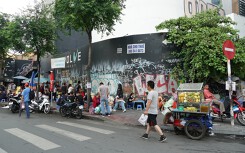 Vỉa hè quận 1 thế nào sau khi ông Đoàn Ngọc Hải không còn đi cẩu xe, đập các điểm lấn chiếm