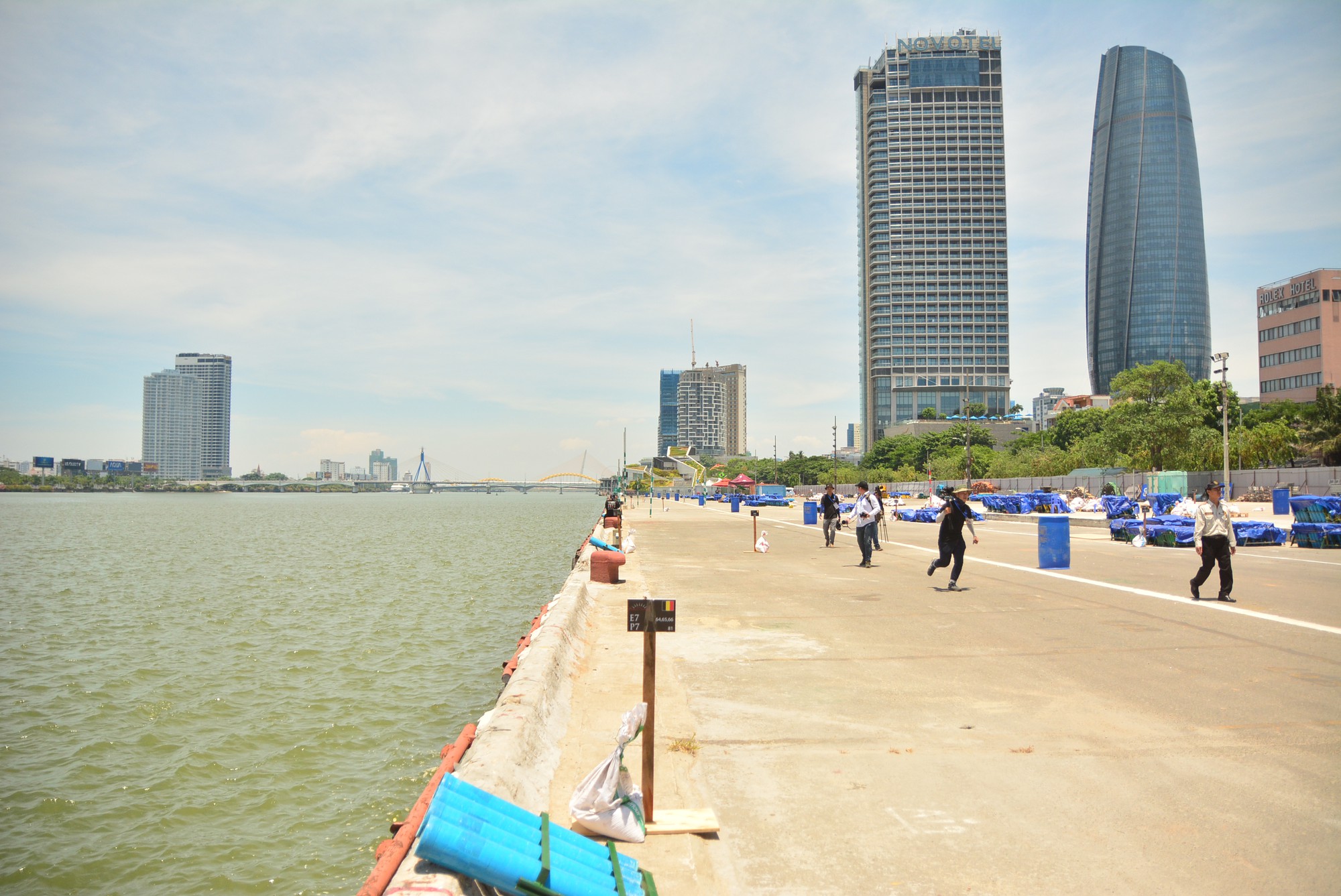 Đội trưởng pháo hoa Brazil thi DIFF 2019: Khán giả sẽ ấn tượng với hình ảnh dòng sông Hàn đỏ rực lửa trên nền trời đêm - Ảnh 7. Đội trưởng pháo hoa Brazil thi DIFF 2019: Khán giả sẽ ấn tượng với hình ảnh dòng sông Hàn đỏ rực lửa trên nền trời đêm - Ảnh 7.