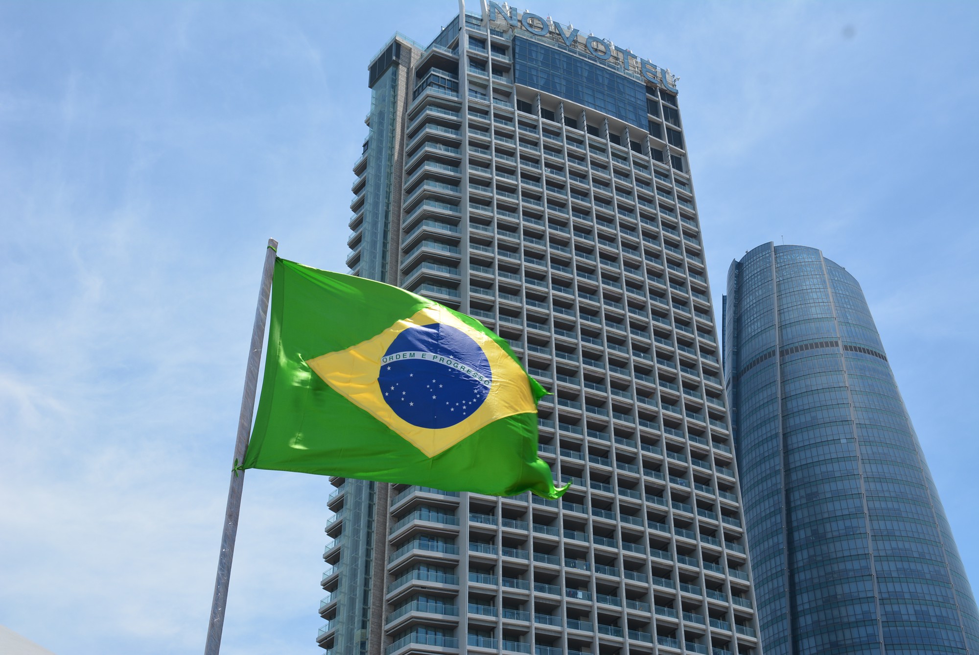 Đội trưởng pháo hoa Brazil thi DIFF 2019: Khán giả sẽ ấn tượng với hình ảnh dòng sông Hàn đỏ rực lửa trên nền trời đêm - Ảnh 2. Đội trưởng pháo hoa Brazil thi DIFF 2019: Khán giả sẽ ấn tượng với hình ảnh dòng sông Hàn đỏ rực lửa trên nền trời đêm - Ảnh 2.
