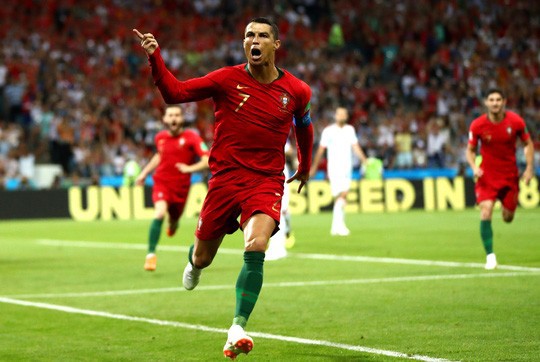 Ronaldo tái xuất hâm nóng Nations League - Ảnh 1. Ronaldo tái xuất hâm nóng Nations League - Ảnh 1.