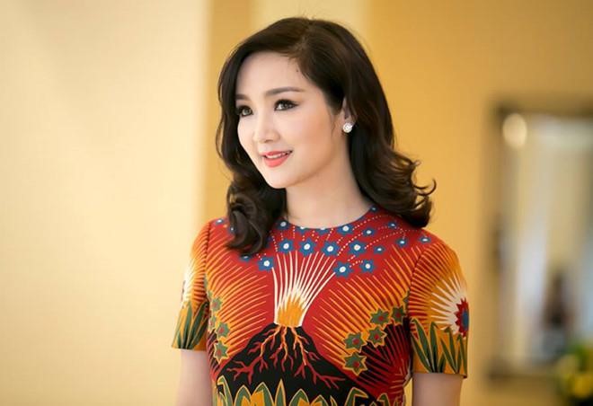 Hoa hậu Giáng My bị nhận xét như búp bê sống vì ảnh photoshop quá đà - Ảnh 1. Hoa hậu Giáng My bị nhận xét như búp bê sống vì ảnh photoshop quá đà - Ảnh 1.