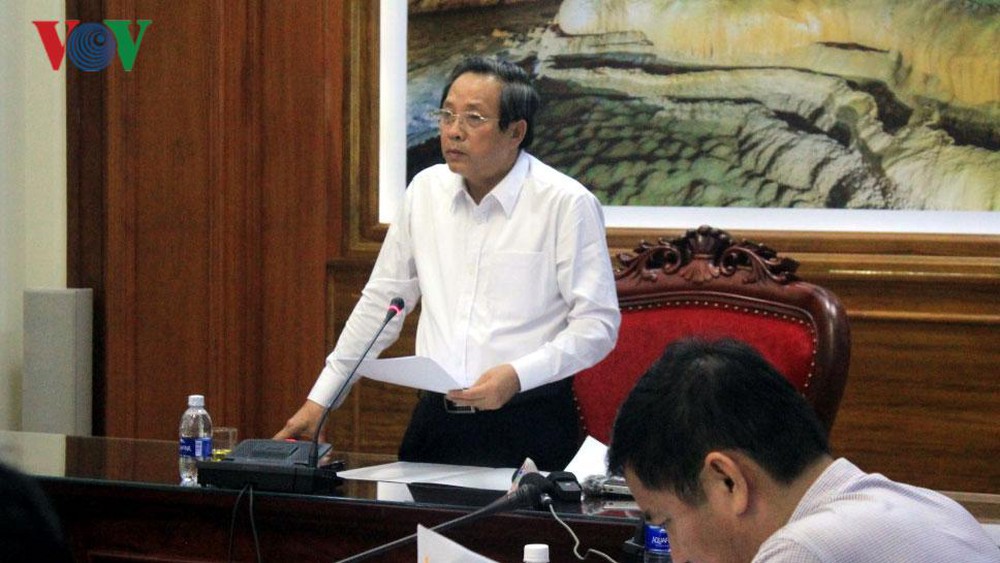 Bí thư tỉnh Quảng Bình yêu cầu công an điều tra tiêu cực vụ đề thi lớp 10 giống đề thi học kì lớp 9 - Ảnh 1. Bí thư tỉnh Quảng Bình yêu cầu công an điều tra tiêu cực vụ đề thi lớp 10 giống đề thi học kì lớp 9 - Ảnh 1.