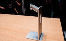 Hét giá 1.000 đôla cho giá đỡ màn hình: Apple đang nghĩ gì?