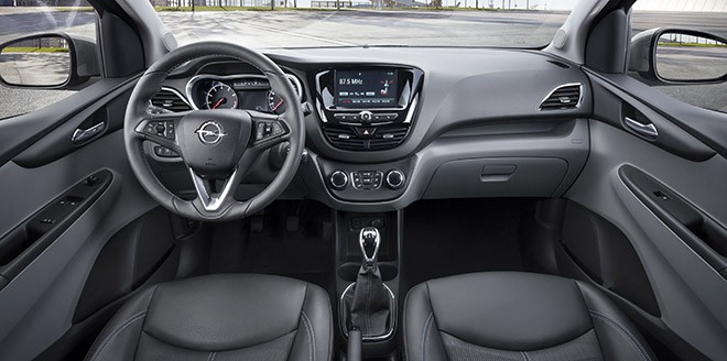 VinFast Fadil đã được nâng cấp những gì so với nguyên mẫu Opel Karl Rocks phiên bản châu Âu? - Ảnh 3. VinFast Fadil đã được nâng cấp những gì so với nguyên mẫu Opel Karl Rocks phiên bản châu Âu? - Ảnh 3.