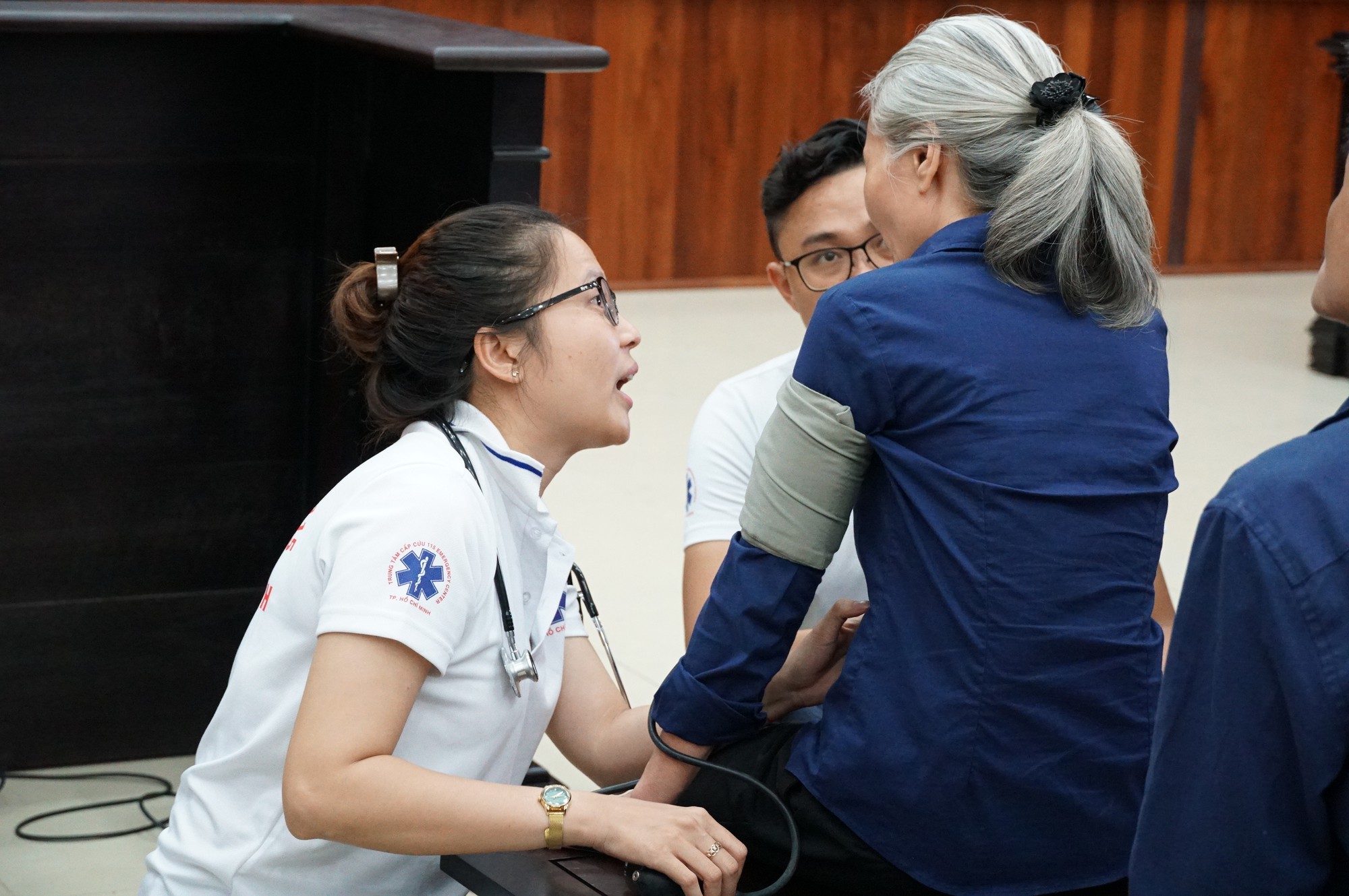 Vũ nhôm tươi cười dù kêu oan bất thành trong đại án 3.600 tỉ ở ngân hàng Đông Á - Ảnh 11. Vũ nhôm tươi cười dù kêu oan bất thành trong đại án 3.600 tỉ ở ngân hàng Đông Á - Ảnh 11.