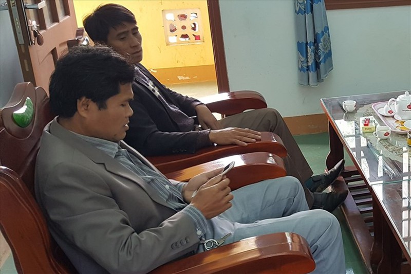Quảng Trị cho thôi việc nhiều cán bộ dùng bằng giả - Ảnh 1.