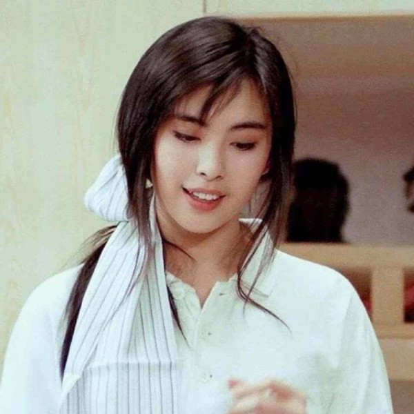 Những sao nữ Hoa ngữ tài sắc vẹn toàn nhưng lận đận tình duyên - Ảnh 4. Những sao nữ Hoa ngữ tài sắc vẹn toàn nhưng lận đận tình duyên - Ảnh 4.