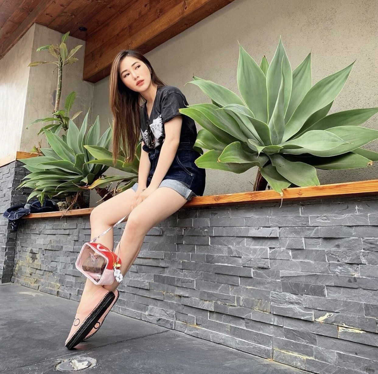 Sao Việt hôm nay (7/6): Nhã Phương khoe ảnh căn phòng ngập tràn gấu bông, Hiền Thục diện bikini quyến rũ như gái 18 - Ảnh 7.