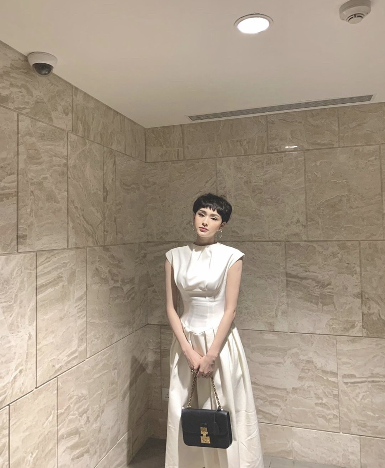Sao Việt hôm nay (7/6): Nhã Phương khoe ảnh căn phòng ngập tràn gấu bông, Hiền Thục diện bikini quyến rũ như gái 18 - Ảnh 9.