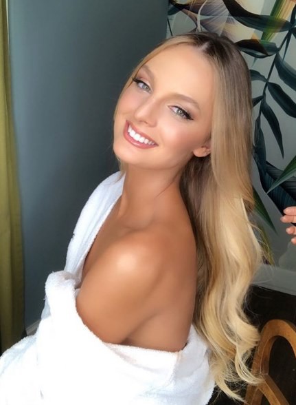 Hoa hậu Hoàn vũ Albania 2019 đẹp tuyệt trần, được ví như thiên thần Victorias Secret - Ảnh 6. Hoa hậu Hoàn vũ Albania 2019 đẹp tuyệt trần, được ví như thiên thần Victorias Secret - Ảnh 6.