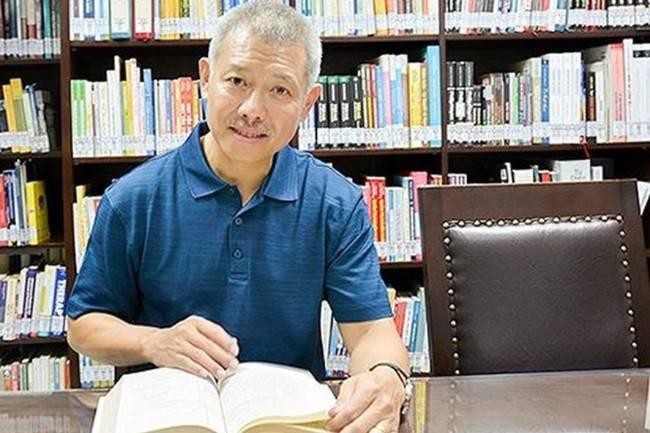 Giáo sư quần đùi’ Trương Nguyện Thành về lại làm Hiệu phó ĐH Văn Lang - Ảnh 1.